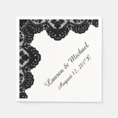 ホワイトレフェイクースに黒のレース結婚 スタンダードカクテルナプキン (正面)