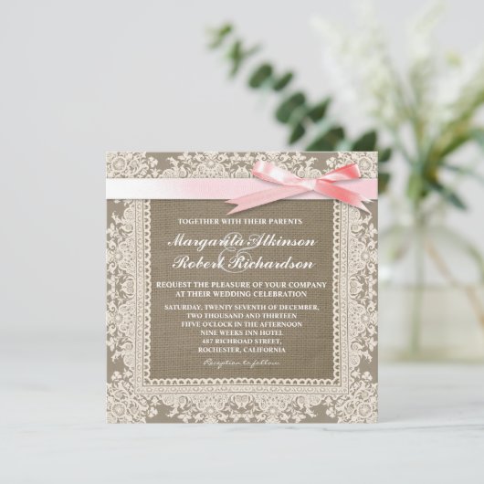 ホワイトレースピンクボウ&バーラップ結婚式招待状 招待状 (スタンド正面)
