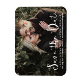 ホワイトロマンチックなスクリプト写真Save the Date Magnet マグネット (縦)