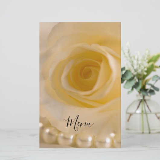 ホワイトローズと結婚真珠のメニュー (スタンド正面)