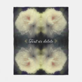 ホワイトローズインフル開花抽象芸術 パーソナライズされた フリースブランケット (正面)