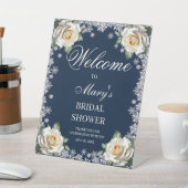 ホワイトローズスノーフレーククリスマスブライダルシャワー 台座サイン (インサイチュ)