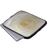 ホワイトローズラップトップスリーブロマンチックバラタブレットケース ラップトップスリーブ (正面下部)