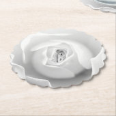 ホワイトローズ | エレガントな花のデザイン ペーパーコースター (アングル)