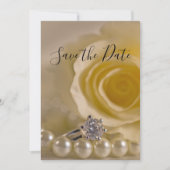 ホワイトローズ、リングや輪と真珠の結婚式の日付を保存 招待状 (正面)