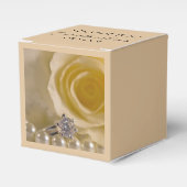 ホワイトローズ、婚約リングや輪と結婚真珠 フェイバーボックス (正面サイド)