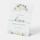 ホワイトローゼスゲストハウ多くのキス 台座サイン (正面)