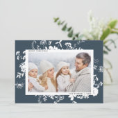 ホワイトワイルドフラワーシルエットのクリスマスフォトネイビー シーズンカード (スタンド正面)