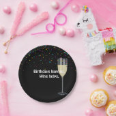 ホワイトワイン誕生日と紙吹雪 ペーパープレート (パーティー)