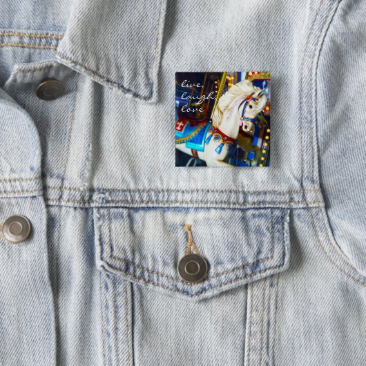 ホワイト回転木馬馬の写真ライブ笑いラブ引用文 缶バッジ (インサイチュ)