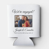 ホワイト婚約フォトカップルの写真,名前 缶クーラー (裏面)