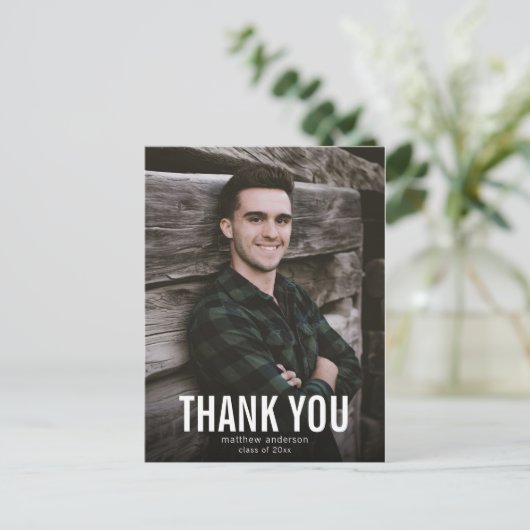 ホワイト文字男性ありがとう卒業はがき ポストカード (スタンド正面)