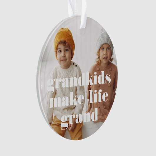 ホワイト文字|孫が人生の壮大な写真を撮る オーナメント (正面)