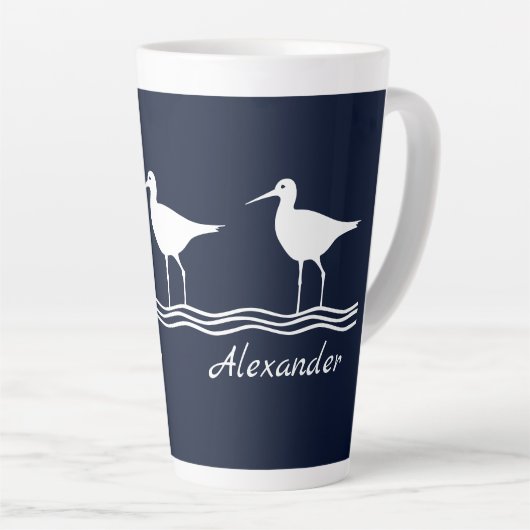 ホワイト枕のソフトネイビーサンドピアス カフェラテマグ (右アングル)