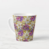 ホワイト金ゴールドパープルピンククリスマスポインセチア カフェラテマグ (左アングル)