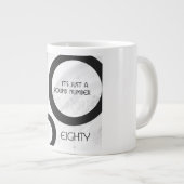 ホワイト80 Decade誕生日 ジャンボコーヒーマグカップ (正面右)