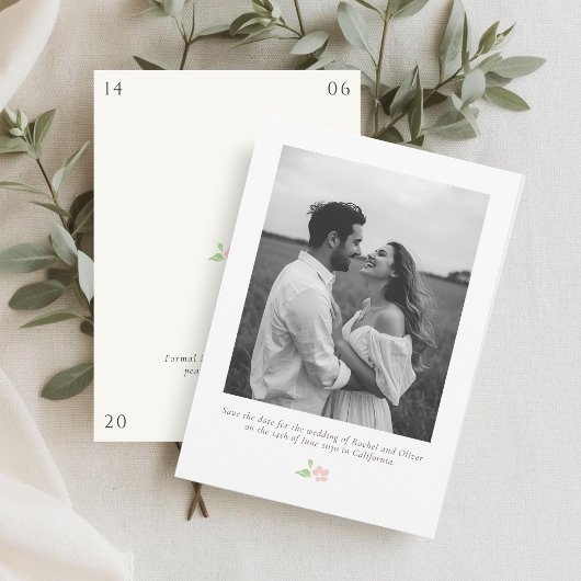 ホワイト & アイボリー | シックなフラワーの結婚式の事前お知らせ