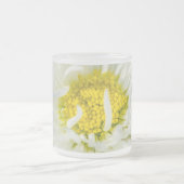 ホワイト・イングリッシュ・デイジー・フラワー フロストグラスマグカップ (中央)