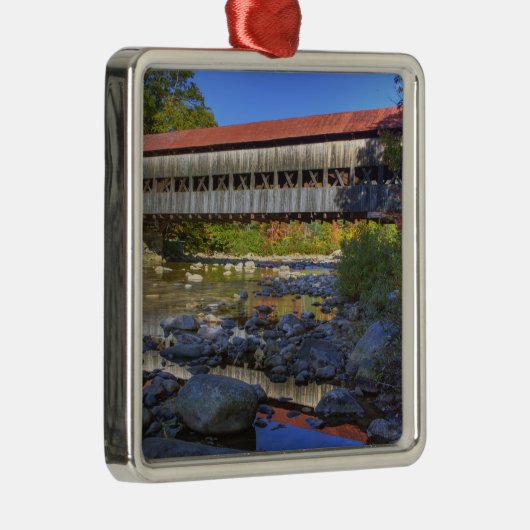 ホワイト·スウィフト川に架かるアルバニーの橋 メタルオーナメント (右)
