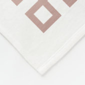 ホワイト&バラ金ゴールドピンクギリシャ鍵 モノグラムの フリースブランケット (角)