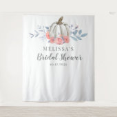 ホワイト パンプキン ライラック フローラル ブライダル シャワー タペストリー (正面)