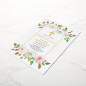 ホワイト、ピンクの野生バラフローラガールファースト・ホーリー金ゴールド 箔招待状 (回転した状態)