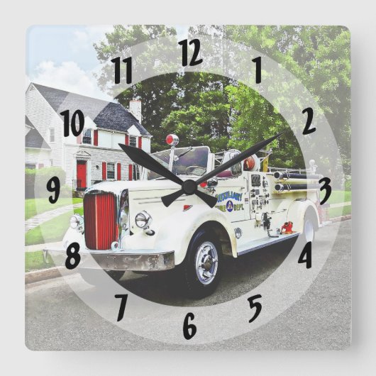 ホワイト・ファイア・トラック スクエア壁時計 (正面)
