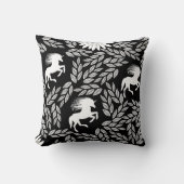 ホワイト&ブラックトレンディーユニコーン&フローラルパターン クッション (正面)