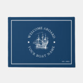 ホワイト&ブルーヴィンテージ航海のボートイラストレーション ドアマット (正面)