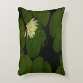 ホワイト《植物》スイレンI平和花の写真 アクセントクッション (正面(垂直))