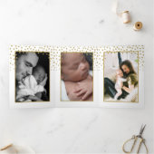 ホワイト&金ゴールド水玉模様、3フォトコラージュベビー誕生 三つ折り案内状 (内部)