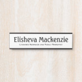 ホワイトLMFTセラピストオフィスのドア記号名プレート サインプレート (正面)