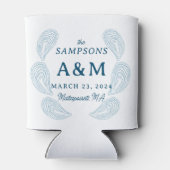 ホワイトnブルー結婚オイスターの名前の日付と場所 缶クーラー (裏面)