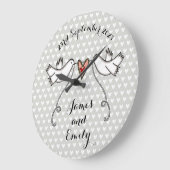 ホワパーソナライズされたイト結婚のギフトアクリル ラージ壁時計 (傾斜)