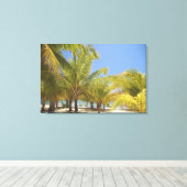 ホンジュラスホワイトサンドビーチにヤシの木 キャンバスプリント (インサイチュ (ウッドフロア))