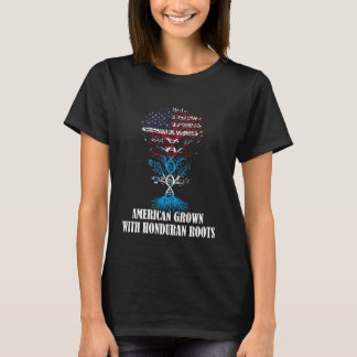 ホンジュラスルーツホンジュラス国旗Dで育ったアメリカ人 Tシャツ