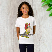 ホースおもしろい緊急応答機付き消防士 Tシャツ