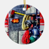 ホースおよび斧が付いている普通消防車 セラミックオーナメント (正面)