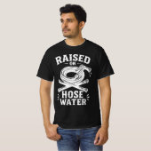 ホースの水で育ちました Tシャツ (正面フル)
