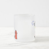 ホースのTシャツおよびギフトを持つメスの消防士 フロストグラスマグカップ (中央)