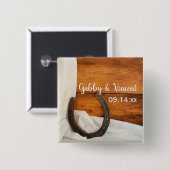 ホースシューズとホワイトサテンカントリー結婚ズ 缶バッジ (正面&裏面)