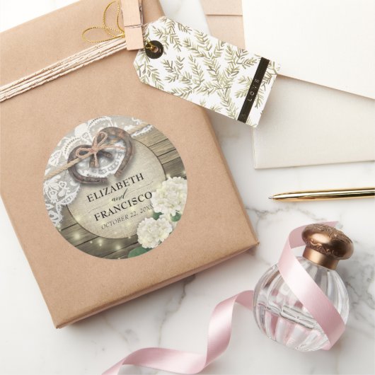 ホースシューズハートレースアジランジーウッドウェディングシャワー ラウンドシール (ギフト)