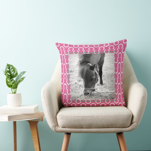 ホースシューズピンクペット馬名フォトキープサケスロウ クッション (椅子)