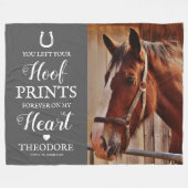 ホースメモリアル – ペット悔やみや弔慰グレイ フリースブランケット (正面(横))