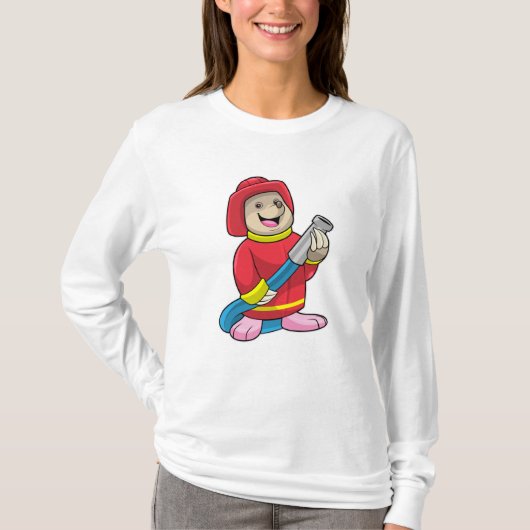 ホース付きホクロ消防士 Tシャツ (正面)