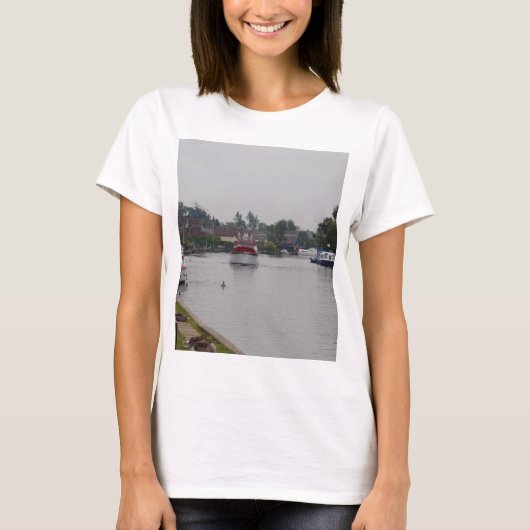 ホーニング・オン・ザ・リバー・ビュア Tシャツ (正面)