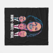 ホープ・ヘイトヒール・ライズ・カマラ2024 フリースブランケット (正面(横))