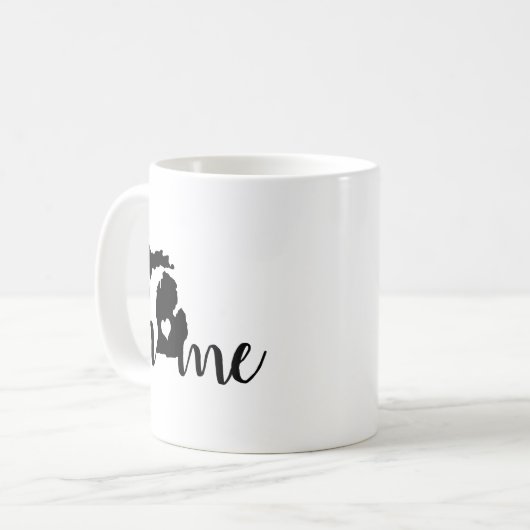 ホームはミシガンシルエットのハート コーヒーマグカップ (正面左)