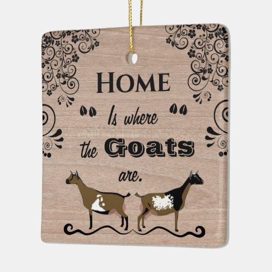 ホームはヤギがいる場所 – ナイジェリアの矮星ヤギ セラミックオーナメント (左)