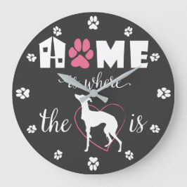 ホームは、ここでイギー犬はおもしろい引用文ホワイト文字 ラージ壁時計